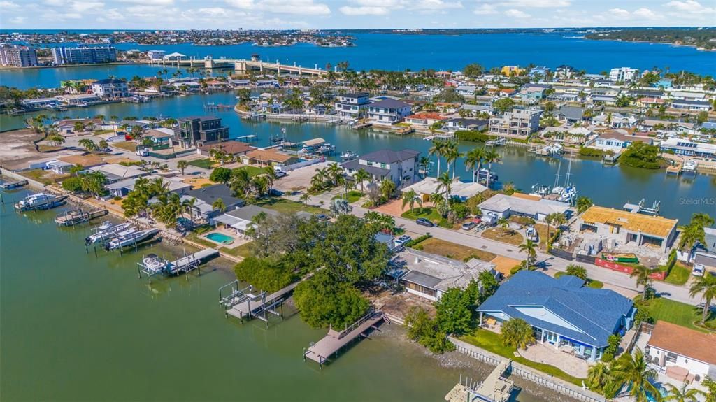 待售: $870,000 (0.17 acres)