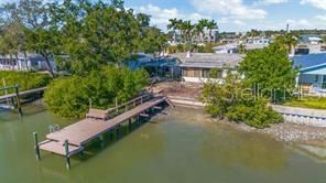 待售: $870,000 (0.17 acres)