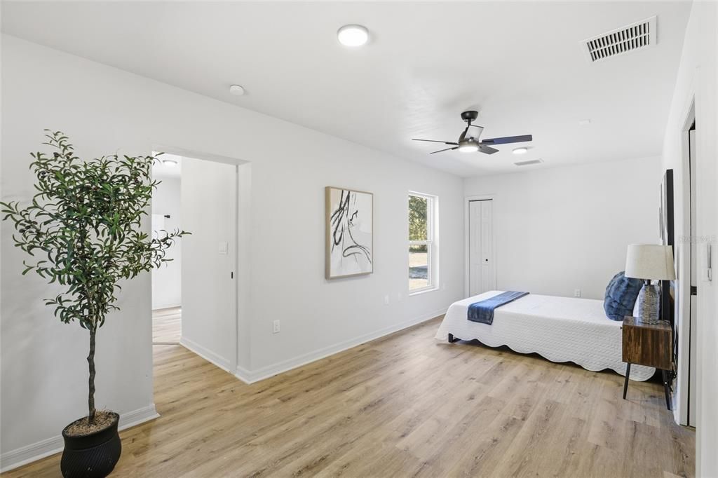 На продажу: $299,900 (3 спален, 2 ванн, 1862 Квадратных фут)