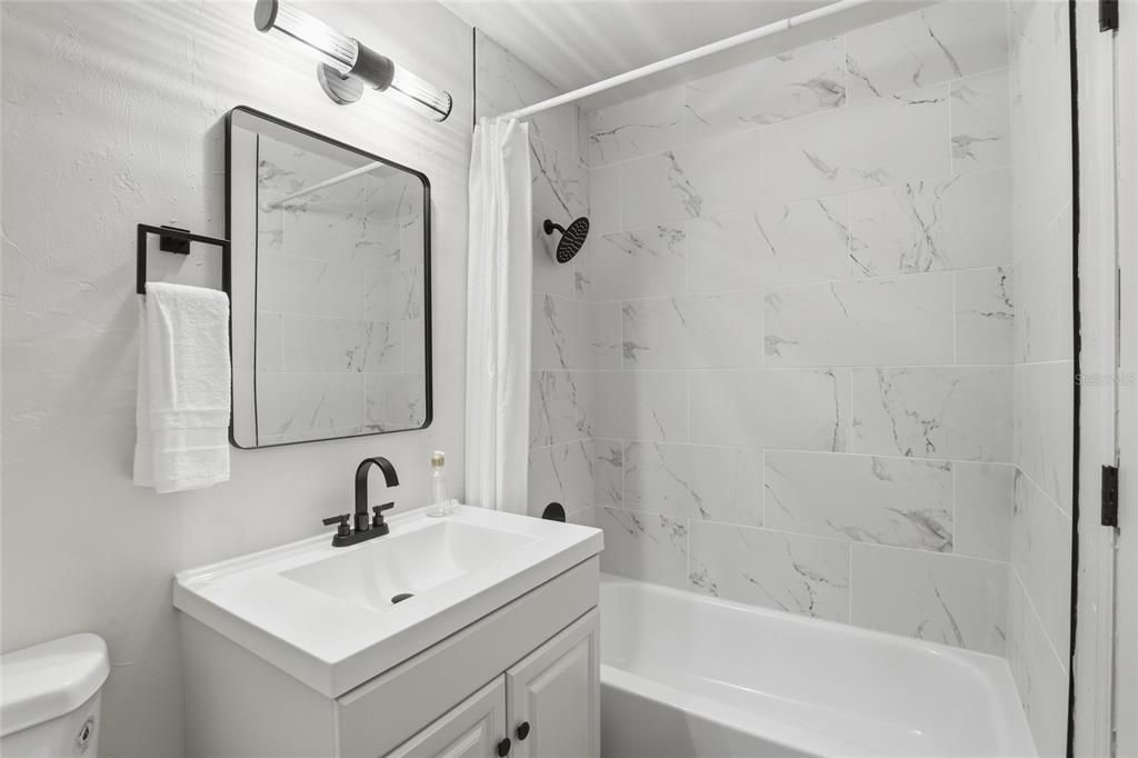 На продажу: $299,900 (3 спален, 2 ванн, 1862 Квадратных фут)