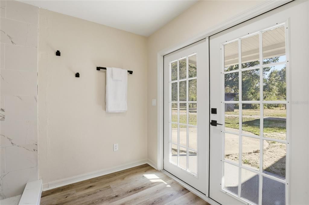 На продажу: $299,900 (3 спален, 2 ванн, 1862 Квадратных фут)