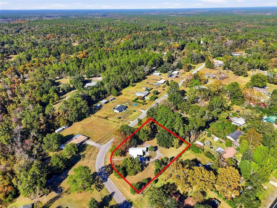 На продажу: $299,900 (3 спален, 2 ванн, 1862 Квадратных фут)