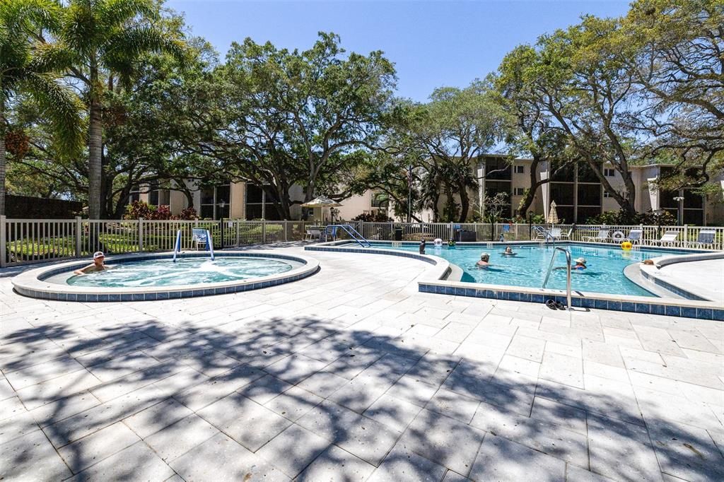 Active With Contract: $1,900 (2 beds, 2 baths, 1118 Square Feet)