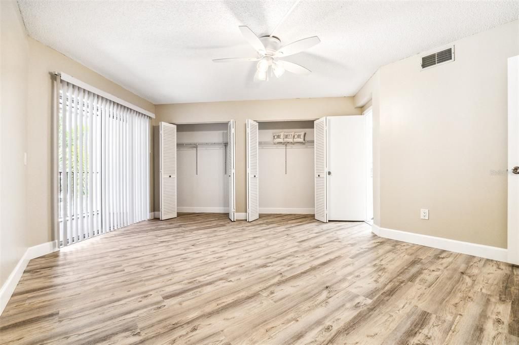 Active With Contract: $1,900 (2 beds, 2 baths, 1118 Square Feet)