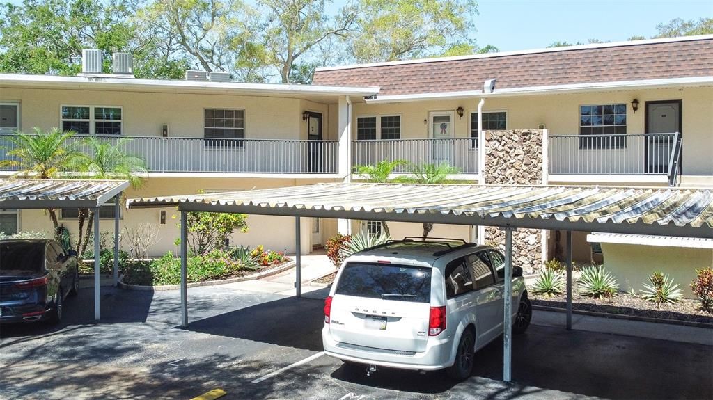 Active With Contract: $1,900 (2 beds, 2 baths, 1118 Square Feet)