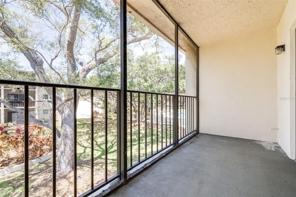 Active With Contract: $1,900 (2 beds, 2 baths, 1118 Square Feet)