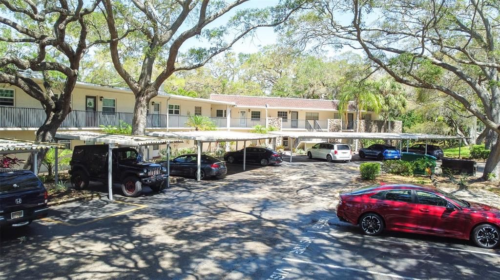 Active With Contract: $1,900 (2 beds, 2 baths, 1118 Square Feet)