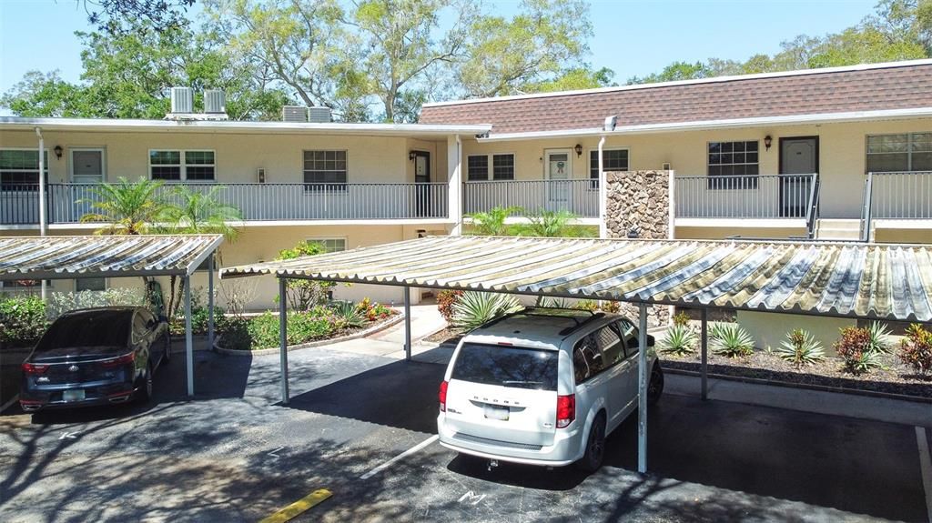 Active With Contract: $1,900 (2 beds, 2 baths, 1118 Square Feet)