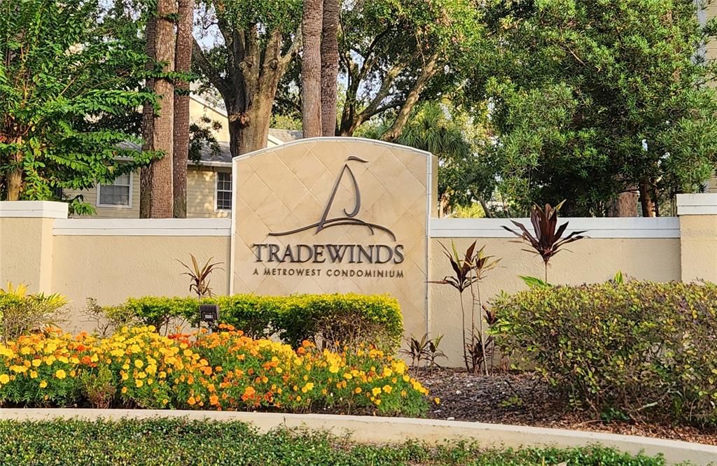 Active With Contract: $128,888 (2 beds, 2 baths, 934 Square Feet)