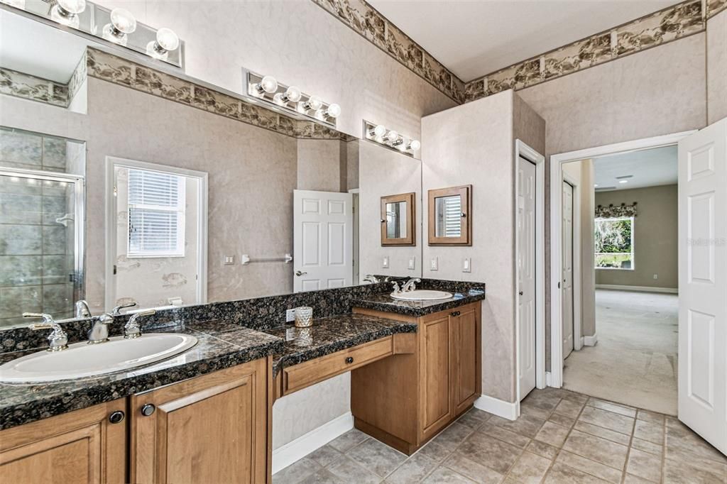 待售: $1,250,000 (4 贝兹, 3 浴室, 3418 平方英尺)