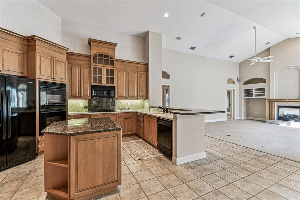 待售: $1,250,000 (4 贝兹, 3 浴室, 3418 平方英尺)