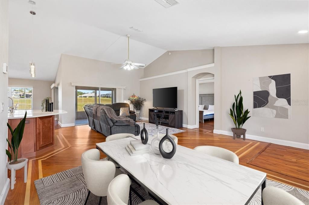 На продажу: $439,000 (3 спален, 2 ванн, 1777 Квадратных фут)