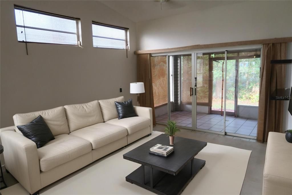 For Sale: $234,000 (3 beds, 2 baths, 1312 Square Feet)