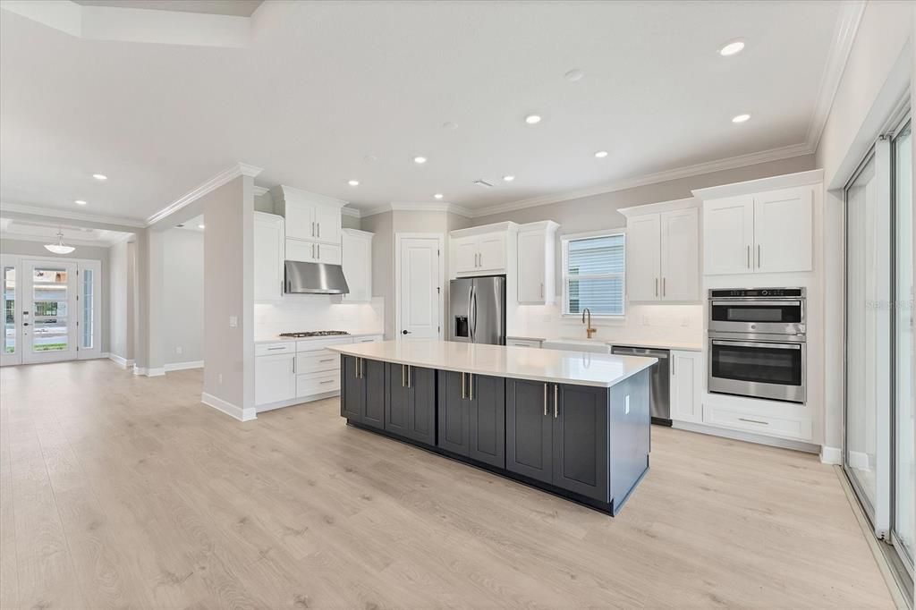 For Sale: $1,050,000 (3 beds, 3 baths, 2275 Square Feet)