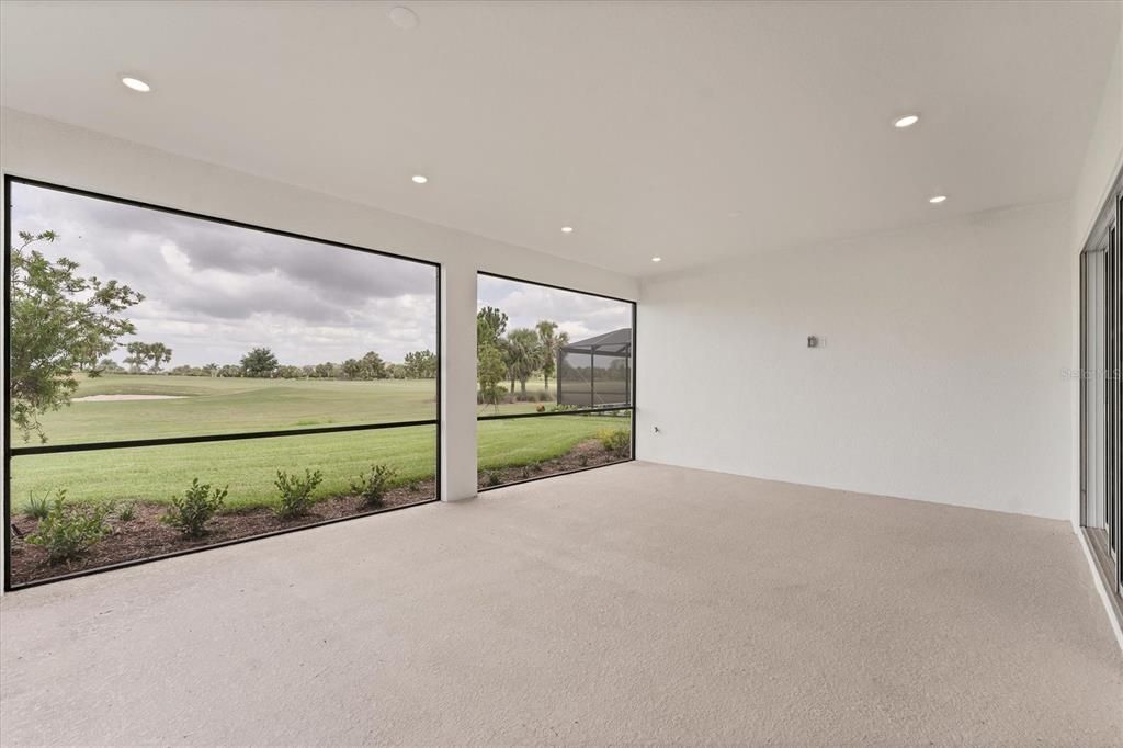 For Sale: $1,050,000 (3 beds, 3 baths, 2275 Square Feet)