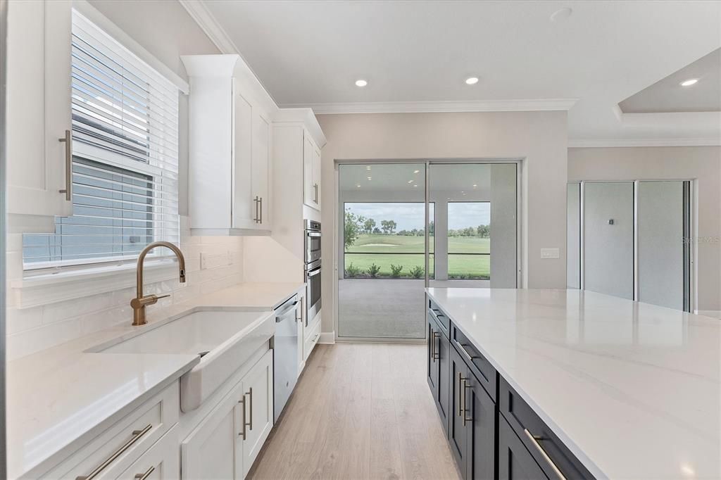 For Sale: $1,050,000 (3 beds, 3 baths, 2275 Square Feet)