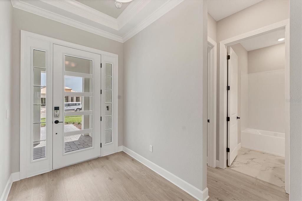 For Sale: $1,050,000 (3 beds, 3 baths, 2275 Square Feet)