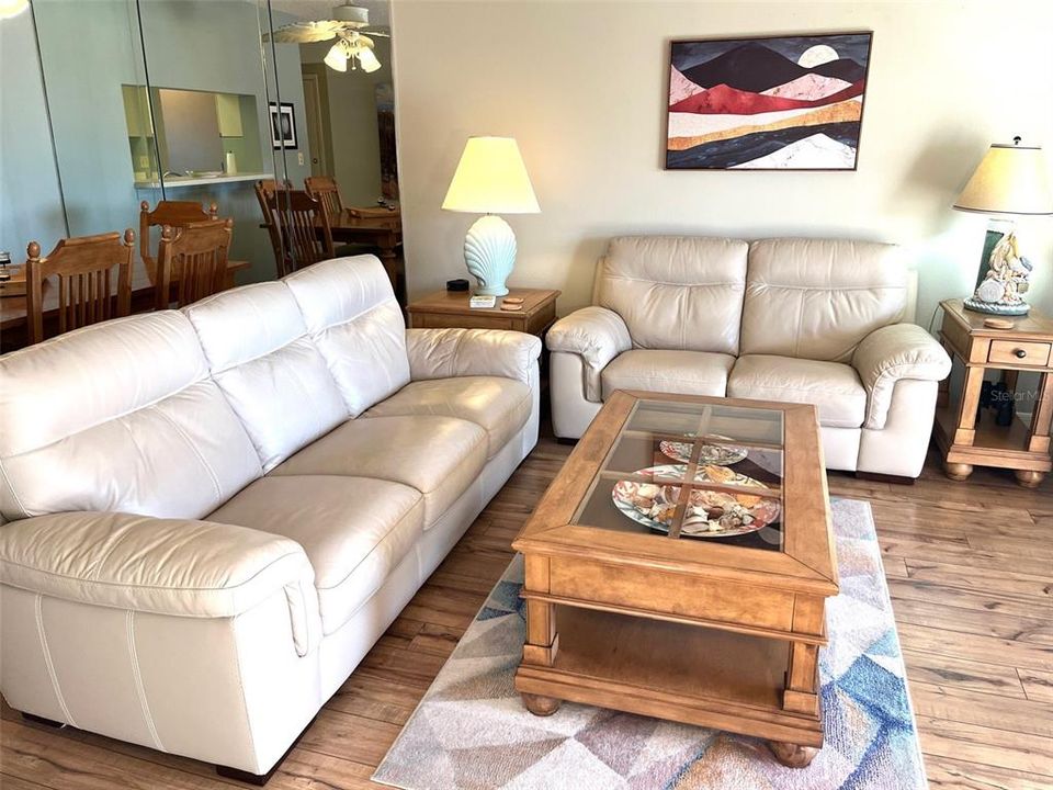 En Venta: $179,900 (2 camas, 2 baños, 1042 Pies cuadrados)