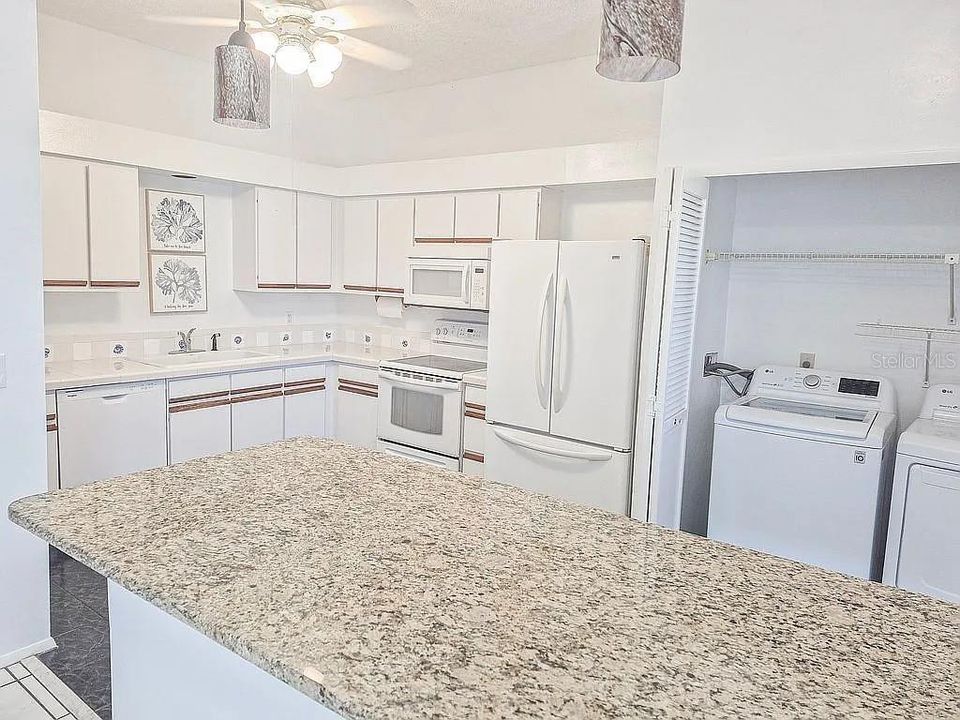 En Venta: $409,999 (3 camas, 2 baños, 1436 Pies cuadrados)