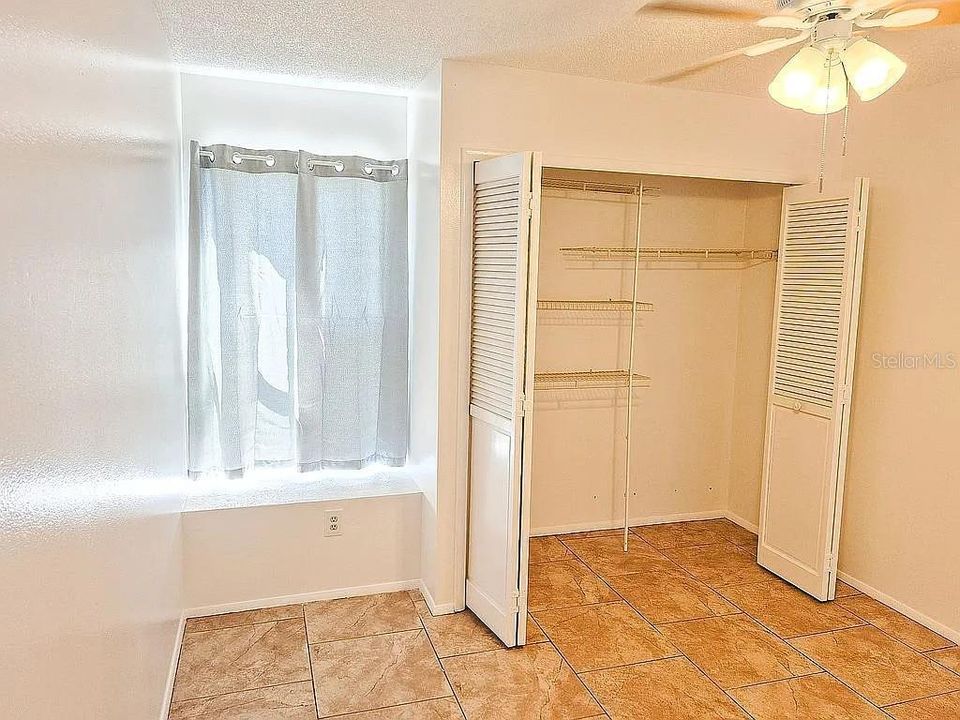 En Venta: $409,999 (3 camas, 2 baños, 1436 Pies cuadrados)