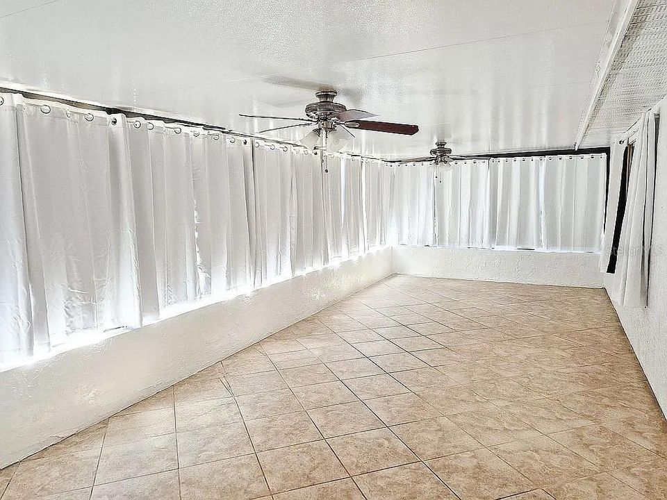 En Venta: $409,999 (3 camas, 2 baños, 1436 Pies cuadrados)