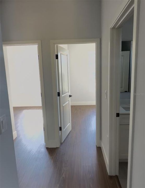 For Rent: $2,332 (4 beds, 2 baths, 1874 Square Feet)