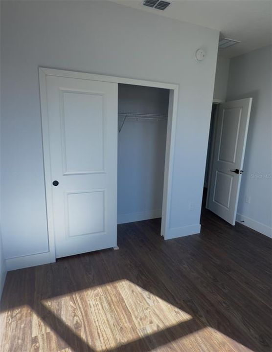 For Rent: $2,332 (4 beds, 2 baths, 1874 Square Feet)