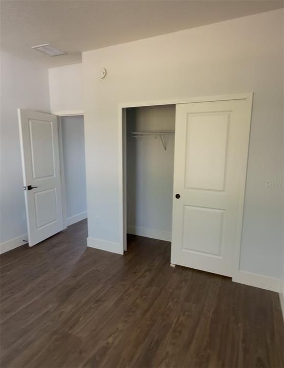 For Rent: $2,332 (4 beds, 2 baths, 1874 Square Feet)