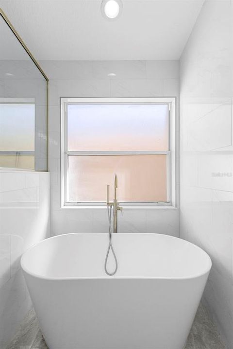 出租: $2,500 (3 贝兹, 2 浴室, 1559 平方英尺)