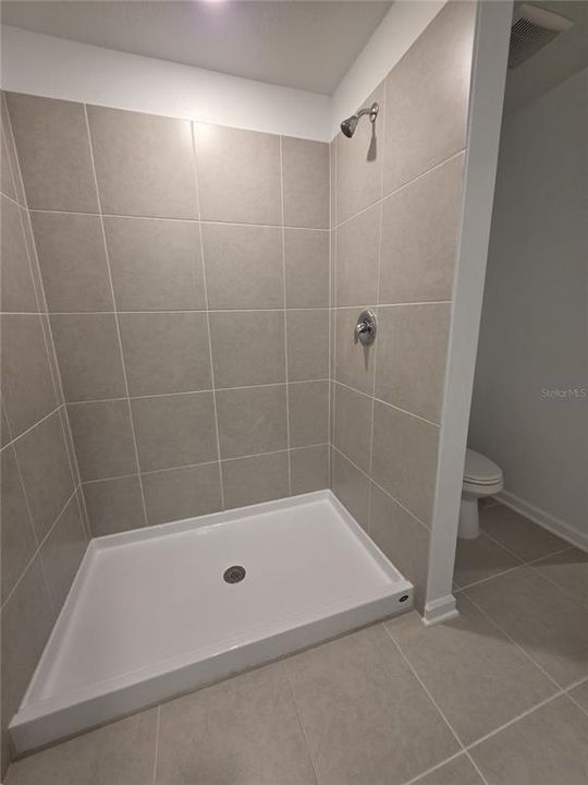 For Rent: $2,250 (4 beds, 2 baths, 1824 Square Feet)