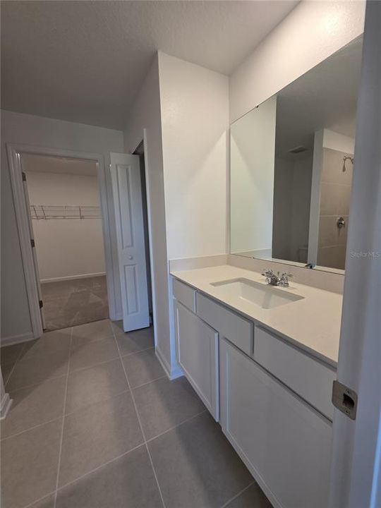 For Rent: $2,250 (4 beds, 2 baths, 1824 Square Feet)