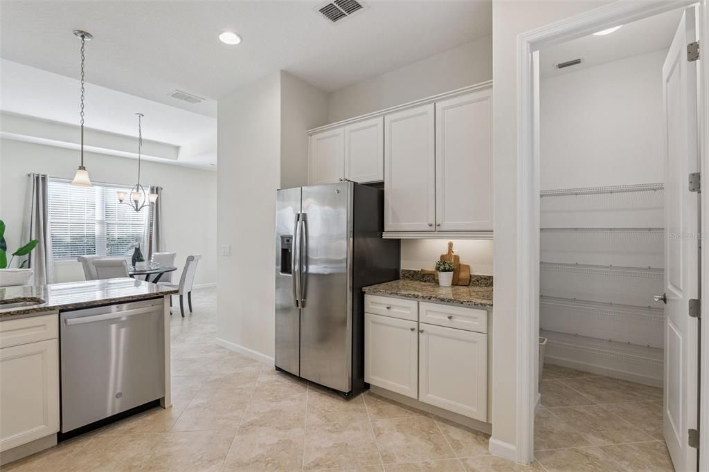 待售: $359,000 (2 贝兹, 2 浴室, 1512 平方英尺)