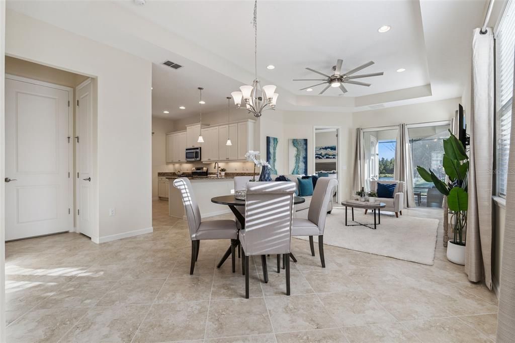 待售: $359,000 (2 贝兹, 2 浴室, 1512 平方英尺)