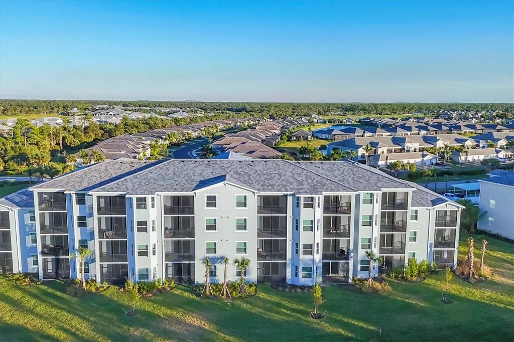 На продажу: $215,000 (2 спален, 2 ванн, 1194 Квадратных фут)