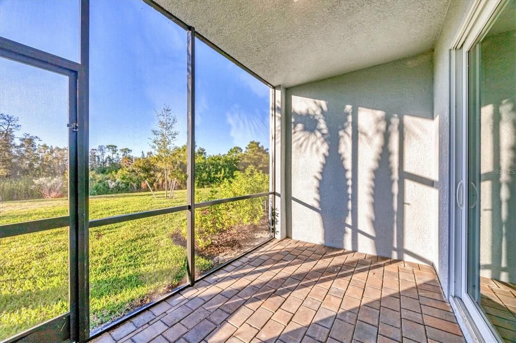 На продажу: $215,000 (2 спален, 2 ванн, 1194 Квадратных фут)