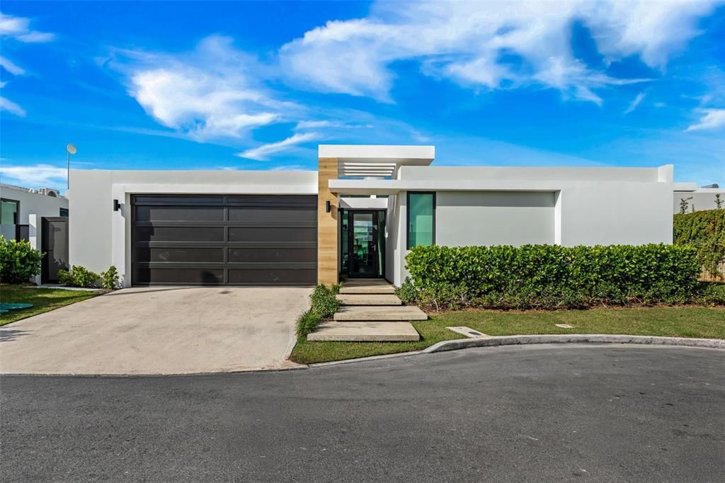 En Venta: $1,398,000 (4 camas, 3 baños, 2324 Pies cuadrados)