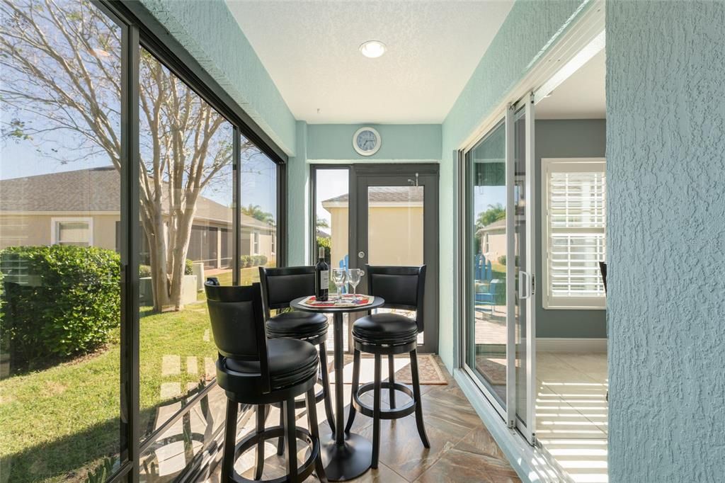 合同活跃: $539,900 (3 贝兹, 2 浴室, 1939 平方英尺)