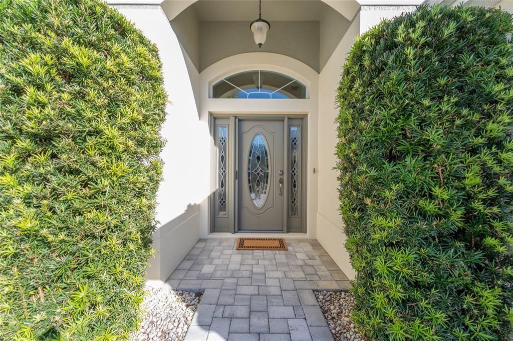 合同活跃: $539,900 (3 贝兹, 2 浴室, 1939 平方英尺)