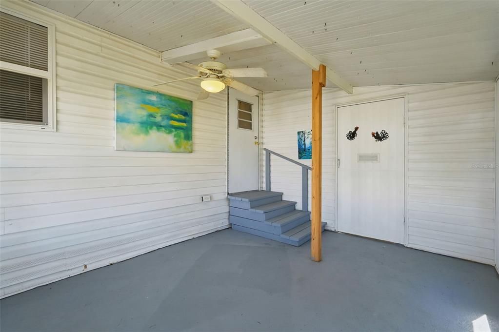 待售: $99,990 (2 贝兹, 2 浴室, 825 平方英尺)