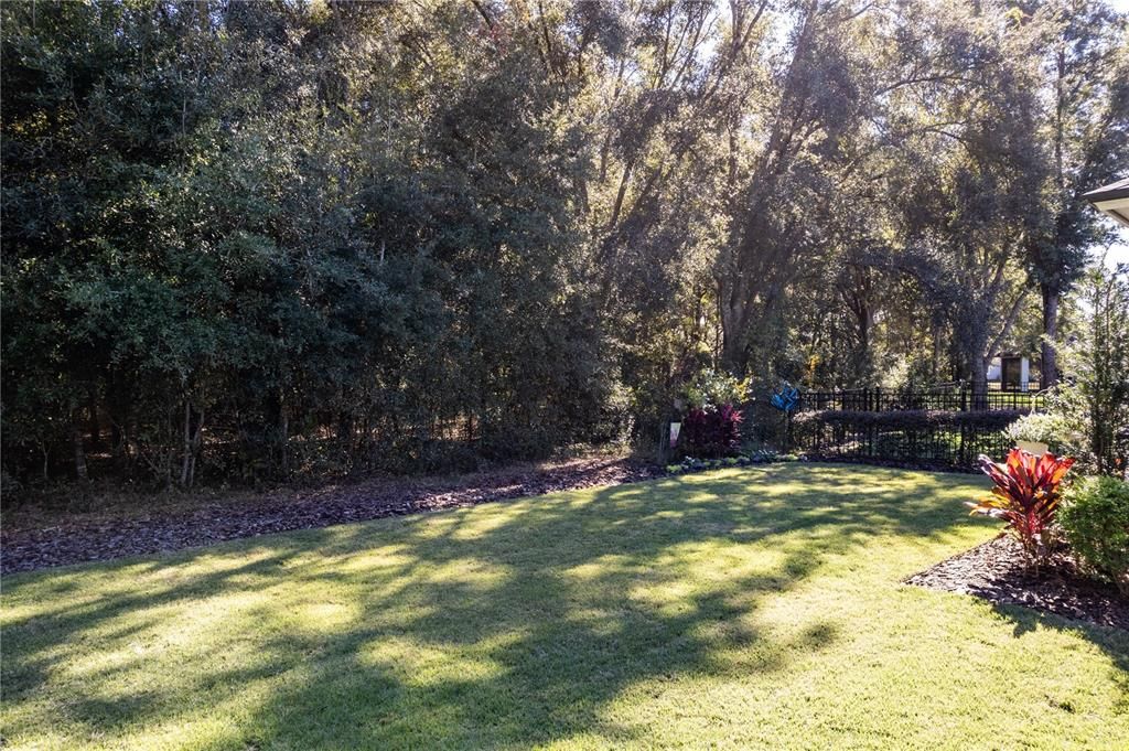 For Sale: $735,000 (5 beds, 3 baths, 2638 Square Feet)