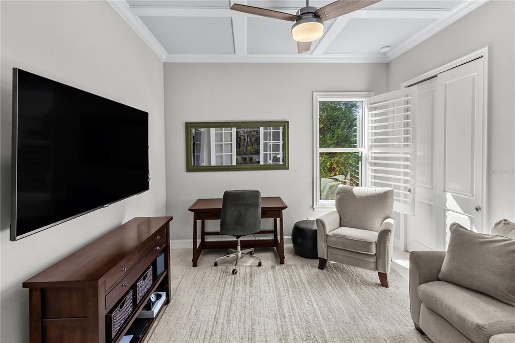 For Sale: $735,000 (5 beds, 3 baths, 2638 Square Feet)