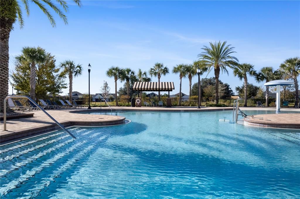 For Sale: $735,000 (5 beds, 3 baths, 2638 Square Feet)