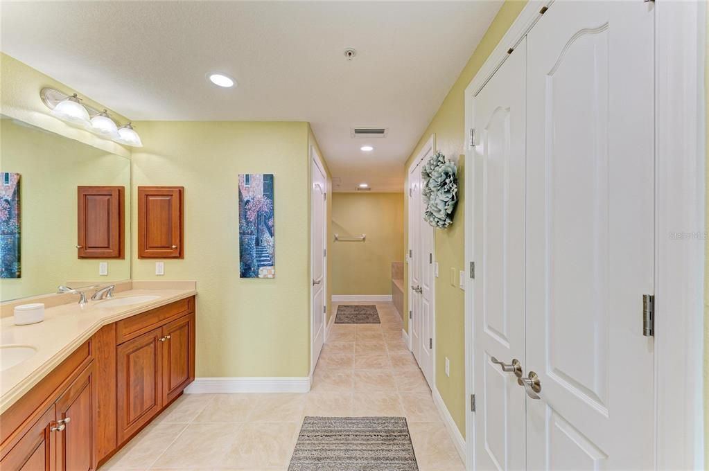 For Sale: $420,000 (3 beds, 2 baths, 2106 Square Feet)