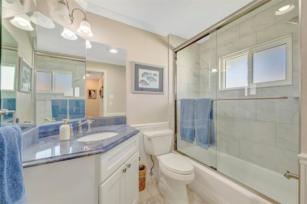 待售: $995,000 (3 贝兹, 3 浴室, 2433 平方英尺)