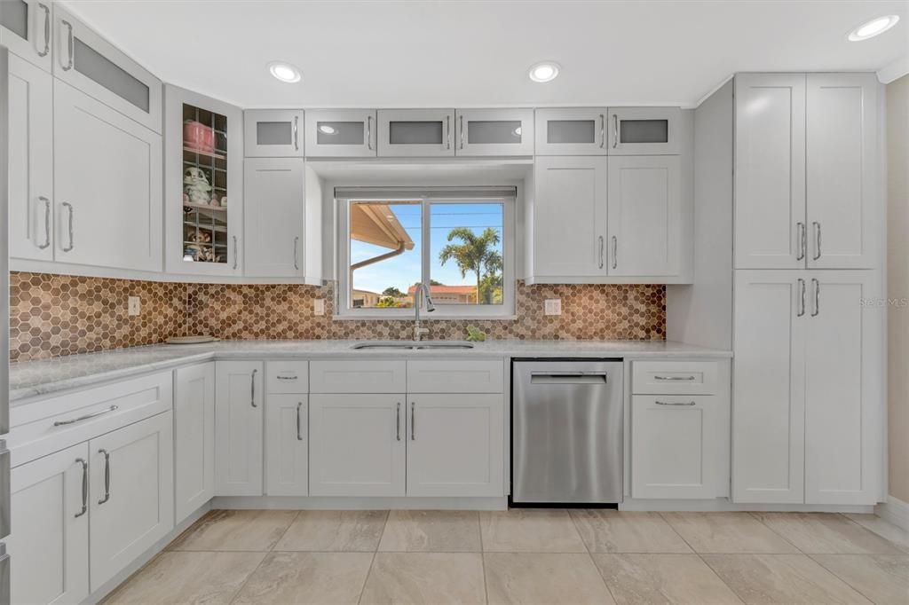 待售: $995,000 (3 贝兹, 3 浴室, 2433 平方英尺)