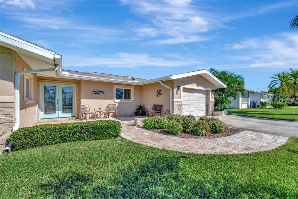 待售: $995,000 (3 贝兹, 3 浴室, 2433 平方英尺)