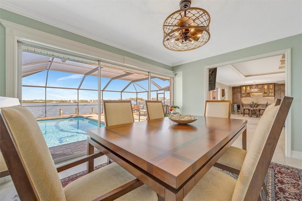 待售: $995,000 (3 贝兹, 3 浴室, 2433 平方英尺)