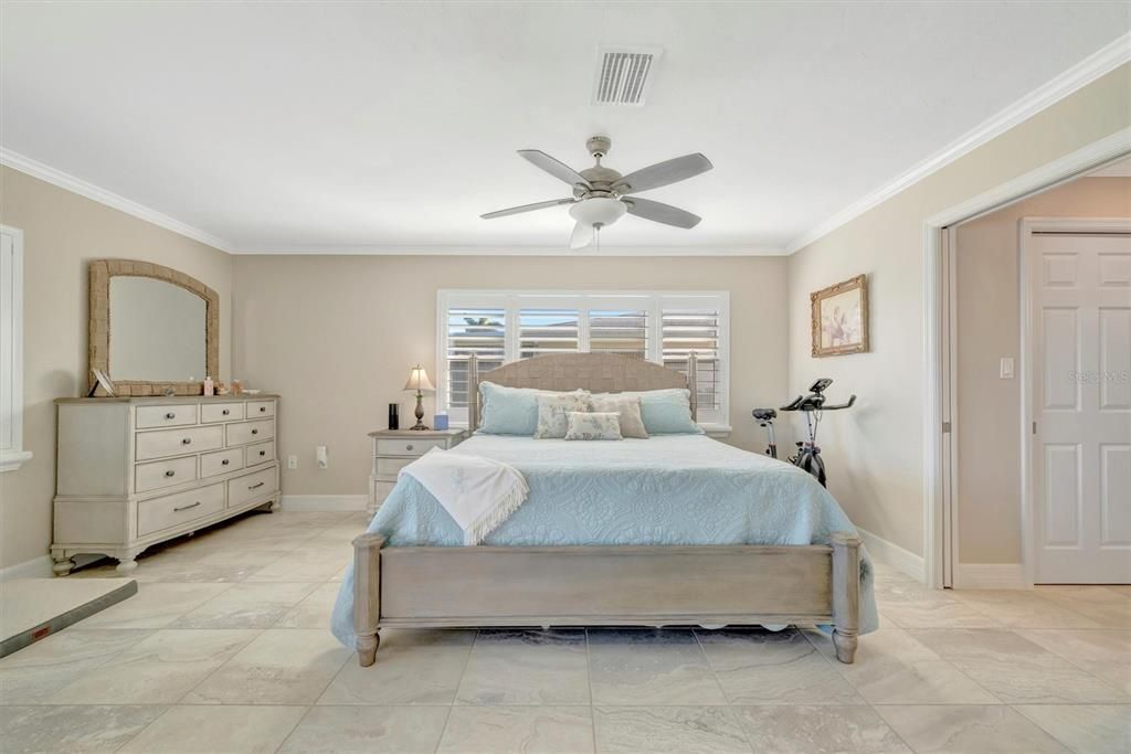 待售: $995,000 (3 贝兹, 3 浴室, 2433 平方英尺)