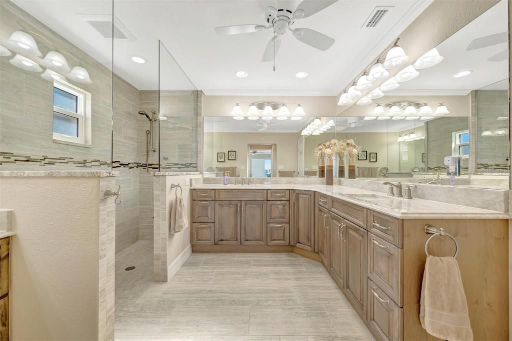 待售: $995,000 (3 贝兹, 3 浴室, 2433 平方英尺)