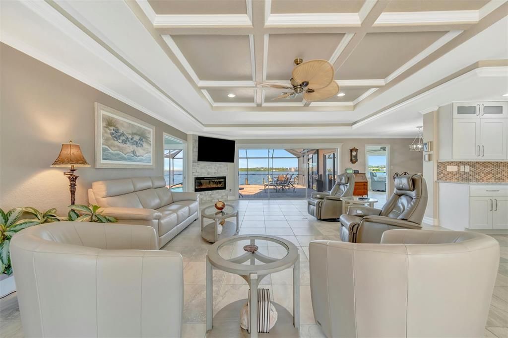 待售: $995,000 (3 贝兹, 3 浴室, 2433 平方英尺)